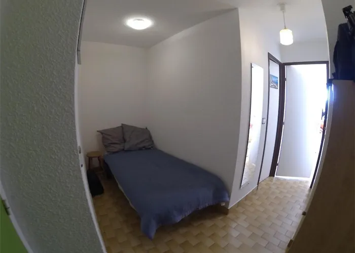 Climatise 3 Couchages Avec Terrasse Et Parking Prive - Port Camargue - Fr-1-731-92