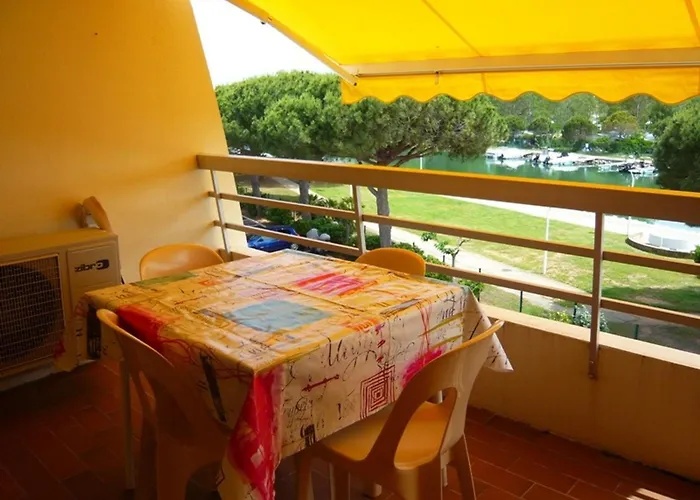 Climatise 3 Couchages Avec Terrasse Et Parking Prive - Port Camargue - Fr-1-731-92 Lägenhet